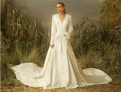 abito sposa versace 2019|ATELIER VERSACE BRIDAL DESIGNS.